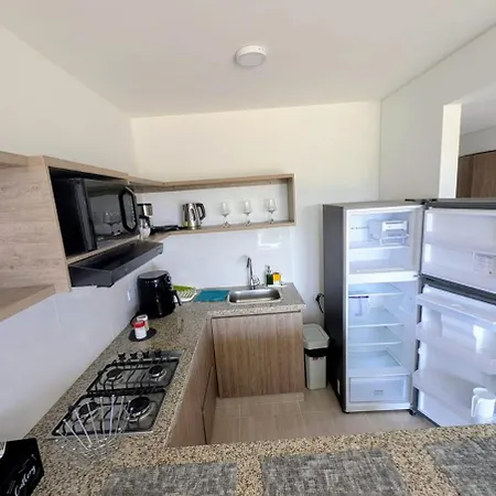 Modern Cozy Trevi Getaway 505 Apartment *
